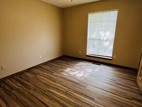 2109 Tracys Terrace in Edmond, OK - Foto de edificio - Building Photo