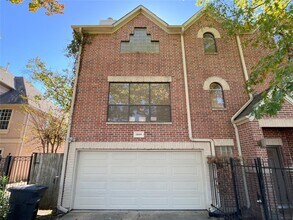 5899 Fairdale Ln in Houston, TX - Building Photo - Building Photo