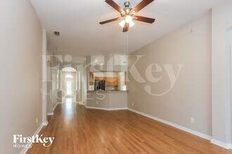 9836 Laurel Ledge Dr in Riverview, FL - Foto de edificio - Building Photo