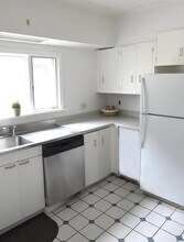 61 Manchester Pl, Unit 2 in Buffalo, NY - Foto de edificio - Building Photo