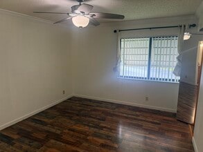 211 Pine HOV Cir in Greenacres, FL - Building Photo - Building Photo