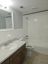 Daytona Ocean View Apartments in Daytona Beach, FL - Building Photo - Building Photo