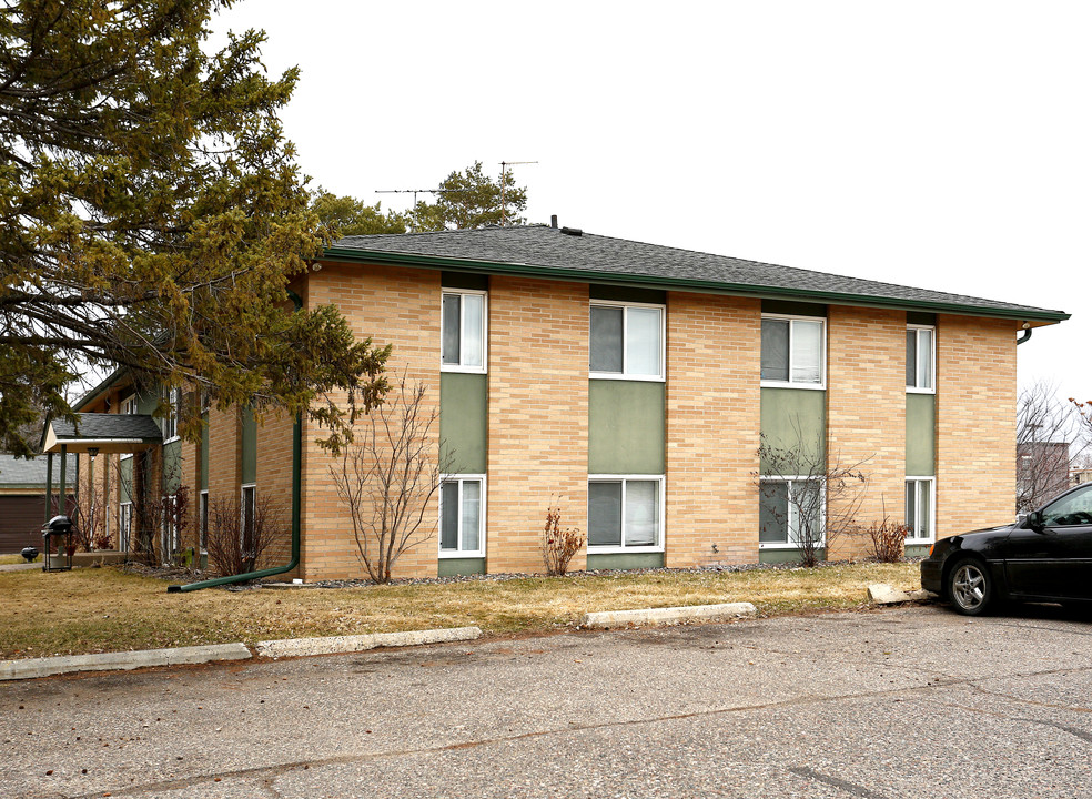 38 Balsam Ave SW in Saint Michael, MN - Building Photo