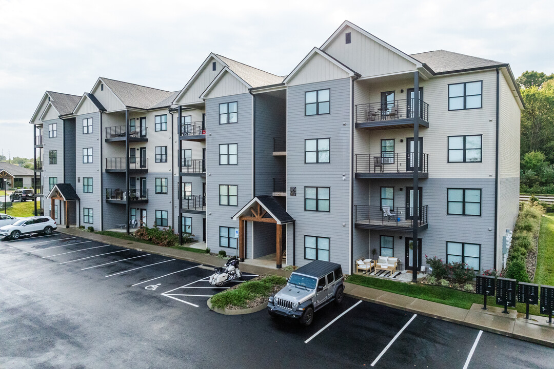 Winding Springs Apartments and Townhomes in Elizabethtown, KY - Building Photo