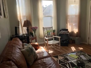 3604 W Diversey Ave, Unit 1 in Chicago, IL - Building Photo - Building Photo