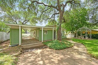 3103 S Oak Dr in Austin, TX - Building Photo - Building Photo