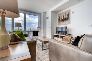 605 W 42nd St in New York, NY - Building Photo