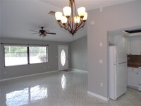 2130 Blaser St in Port Charlotte, FL - Foto de edificio - Building Photo