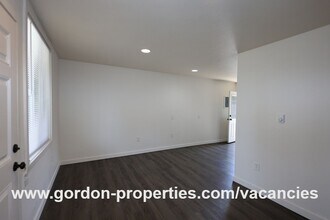 15038 SE Arista Dr in Portland, OR - Building Photo - Building Photo