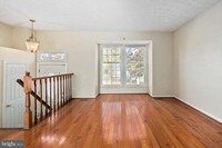 13301 Burkitts Rd in Fairfax, VA - Building Photo - Building Photo