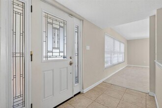 4300 50th Pl S in St. Petersburg, FL - Building Photo - Building Photo