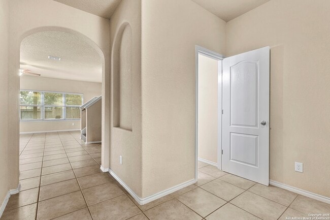 5442 Bright Run in San Antonio, TX - Building Photo - Building Photo