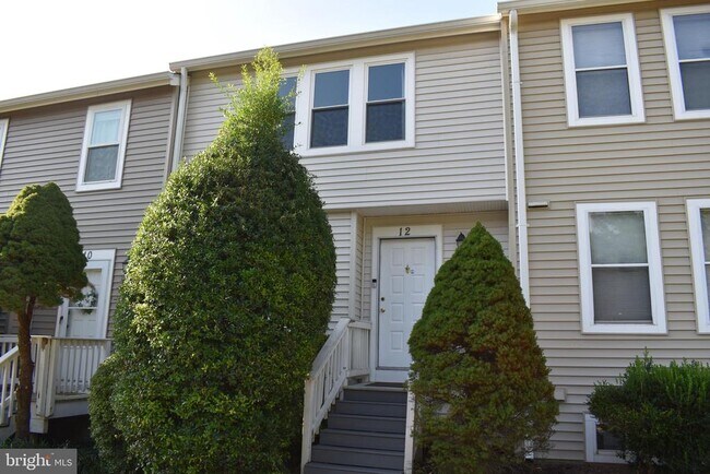 12 Swiss Ct in Germantown, MD - Building Photo - Building Photo