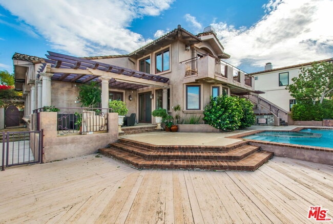 24485 Park Granada in Calabasas, CA - Building Photo - Building Photo