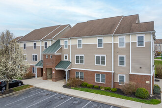 Country Club Apartments in Lancaster, PA - Foto de edificio - Building Photo