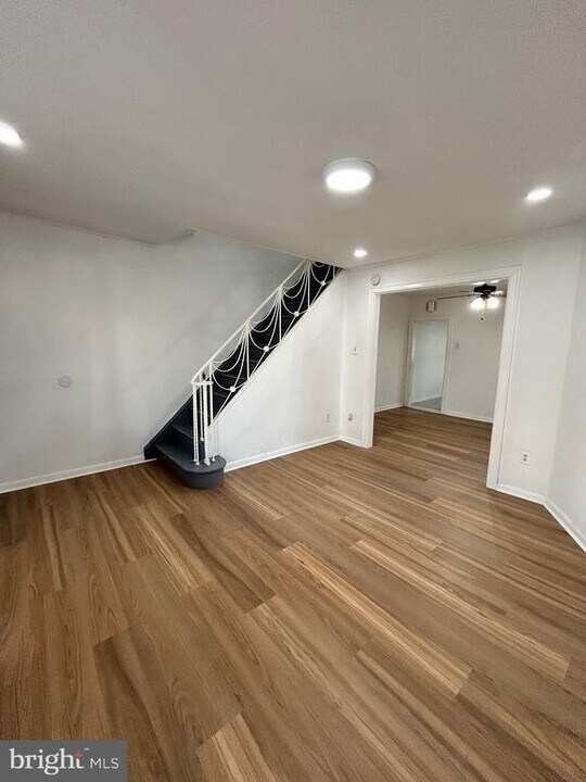 5828 N American St in Philadelphia, PA - Building Photo