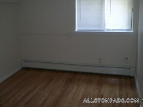 4 President Terrace in Boston, MA - Building Photo - Building Photo
