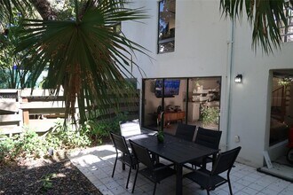 3034 SW 27th Ave in Miami, FL - Building Photo - Building Photo