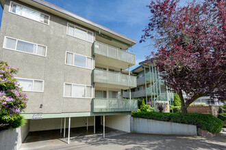 Greenwood Gardens in Seattle, WA - Foto de edificio - Building Photo