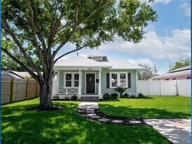 4058 39th Ave N in St. Petersburg, FL - Building Photo