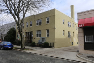 417 18th St NE in Washington, DC - Foto de edificio - Building Photo