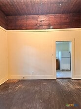 244 W Sessom Dr in San Marcos, TX - Building Photo - Building Photo