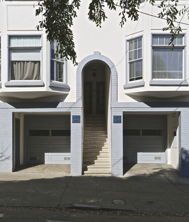 242 Fair Oaks St in San Francisco, CA - Building Photo - Building Photo