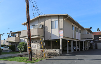 Lacey Apartments in Concord, CA - Building Photo - Building Photo