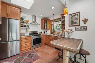 20965 Canyon Trail in Topanga, CA - Building Photo - Building Photo