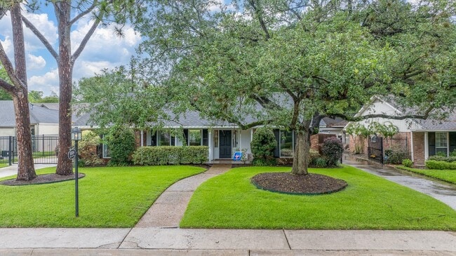 property at 10014 Ella Lee Ln