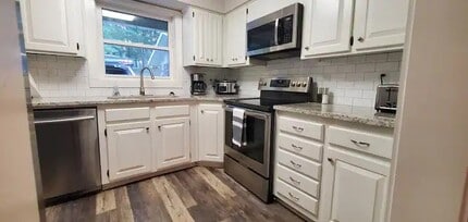 16 Victoria Ln in Bella Vista, AR - Building Photo - Building Photo