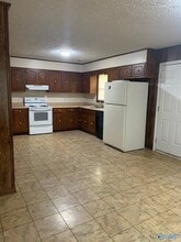18256 Edgewood Rd in Athens, AL - Building Photo - Building Photo