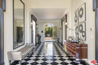 10847 Bellagio Rd in Los Angeles, CA - Building Photo - Building Photo