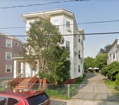 13 Union St in Haverhill, MA - Building Photo