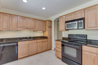 1420 Audmar Dr in McLean, VA - Building Photo - Building Photo