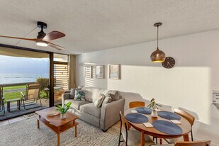 4471 Lower Honoapiilani Rd in Lahaina, HI - Building Photo