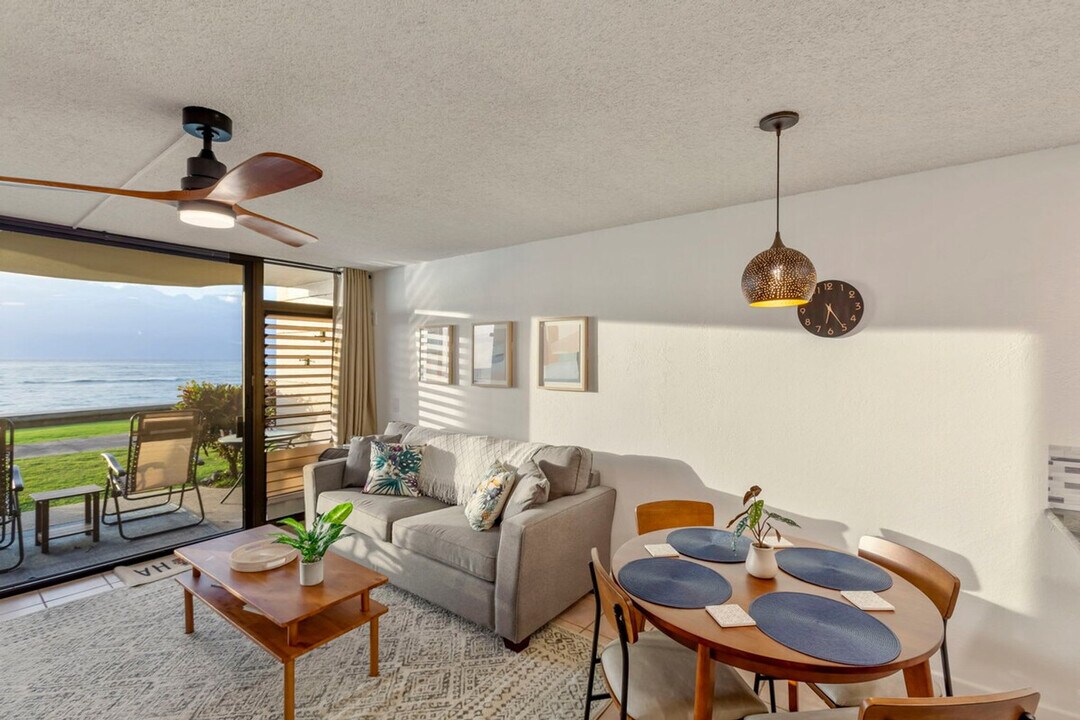 4471 Lower Honoapiilani Rd in Lahaina, HI - Foto de edificio