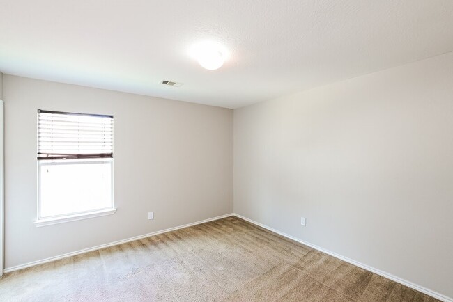 property at 7615 Shavano Ln