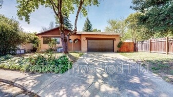 580 Pomo Dr in Ukiah, CA - Building Photo