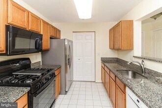 14154 Cuddy Loop in Woodbridge, VA - Building Photo - Building Photo