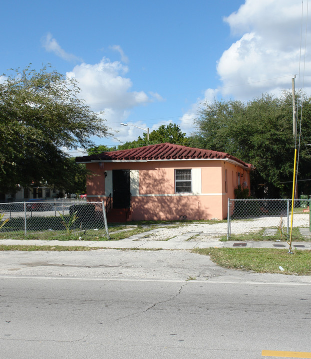 6900 NW 2nd Ave in Miami, FL - Building Photo