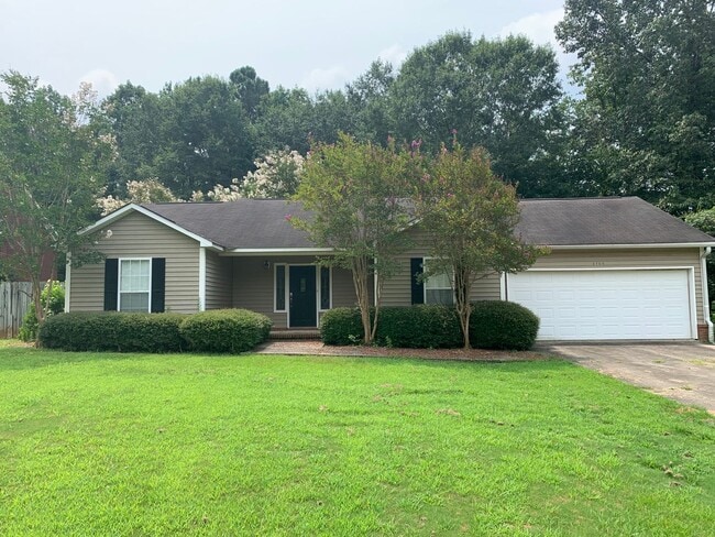 2705 Cunningham Ct in Opelika, AL - Building Photo - Building Photo