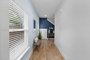 412 5th Ave N in Jacksonville Beach, FL - Building Photo