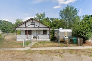 1452 Benton St in Lakewood, CO - Building Photo