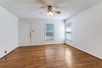 6523 Santa Fe Ave in Dallas, TX - Building Photo - Building Photo