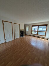 221 Pioneer Dr in Bozeman, MT - Building Photo - Building Photo
