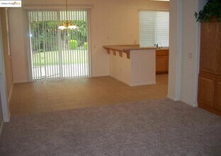1903 Cellini Terrace in Brentwood, CA - Building Photo - Building Photo