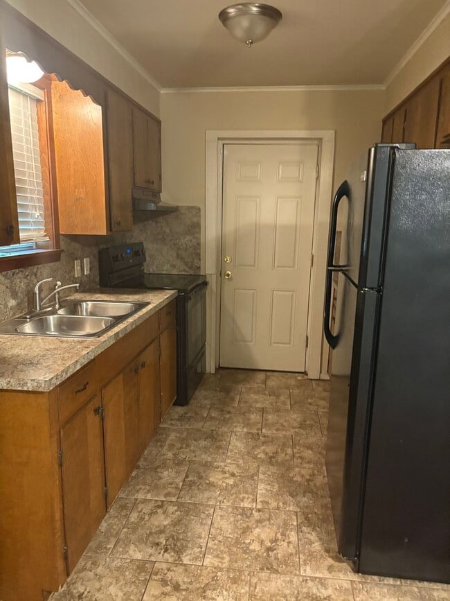 property at 1911 Venus Cir