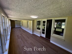 200 Chestnut St in Crescent City, FL - Building Photo - Building Photo