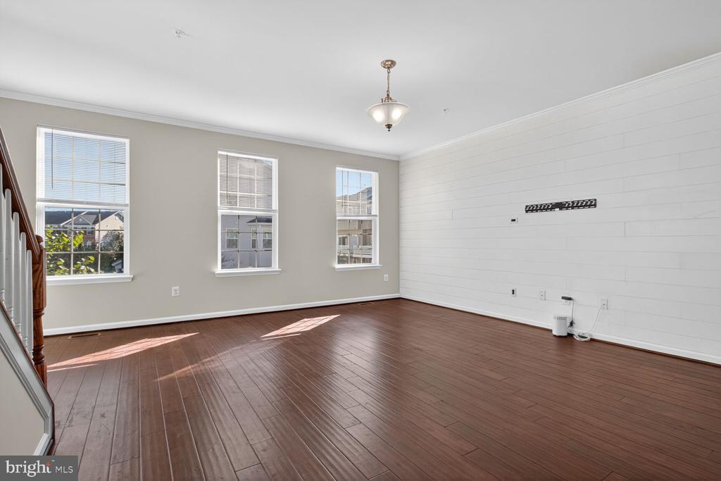 7714 sentry Terrace in Severn, MD - Building Photo